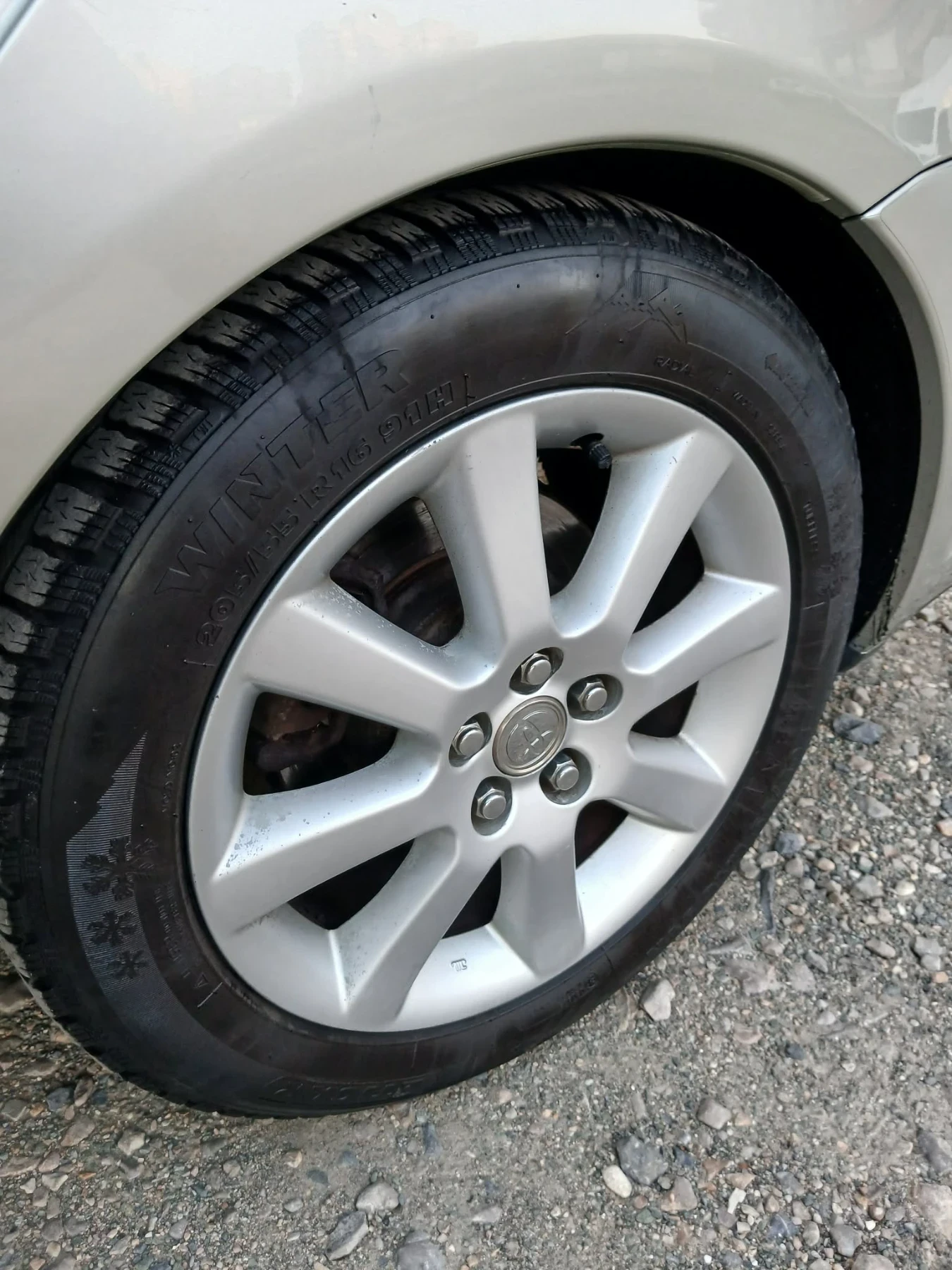 Toyota Avensis 1.8 136 к.с. на газ, снимка 9 - Автомобили и джипове - 56143514