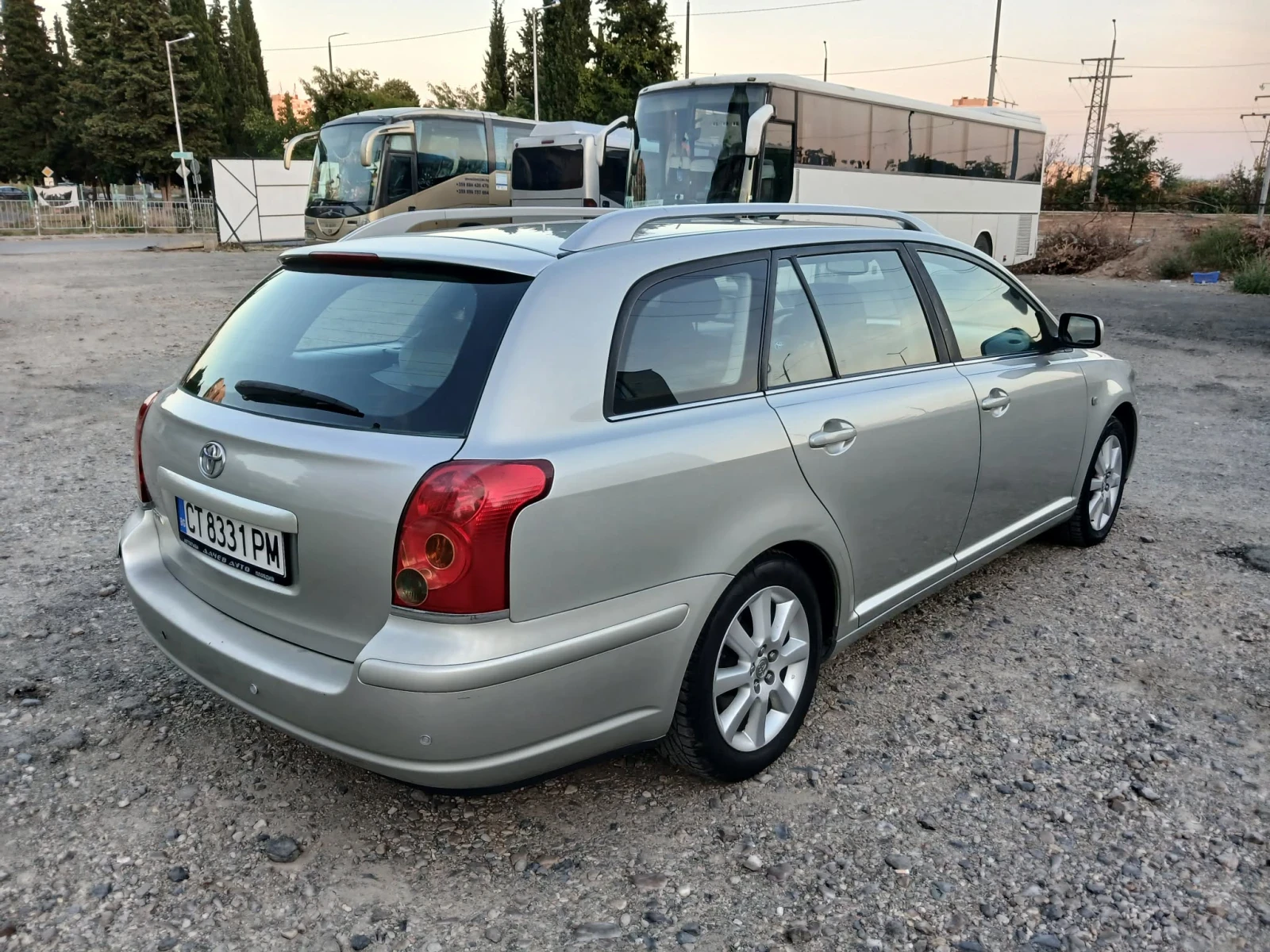 Toyota Avensis 1.8 136 к.с. на газ, снимка 3 - Автомобили и джипове - 56143514
