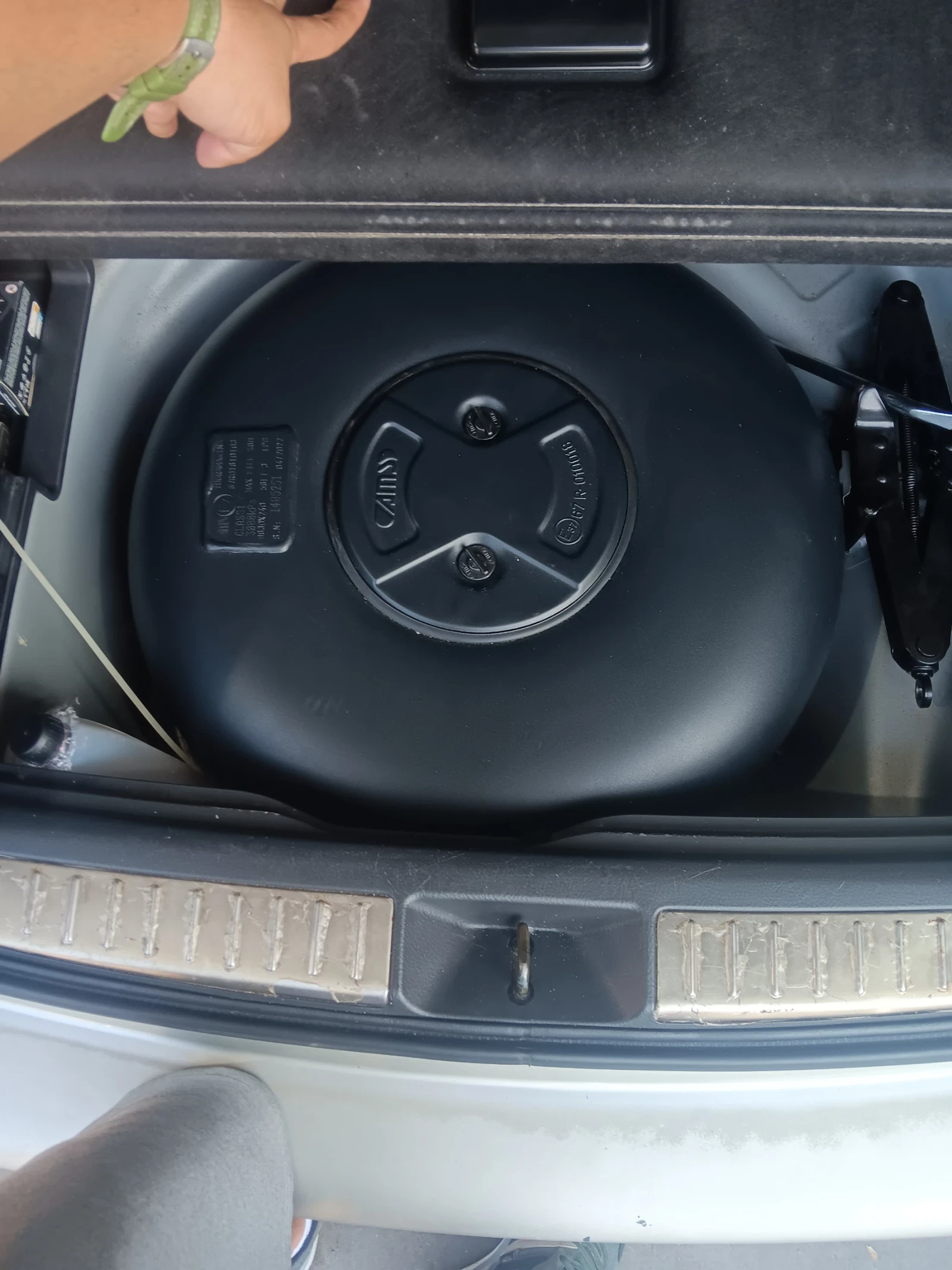 Toyota Avensis 1.8 136 к.с. на газ, снимка 15 - Автомобили и джипове - 56143514