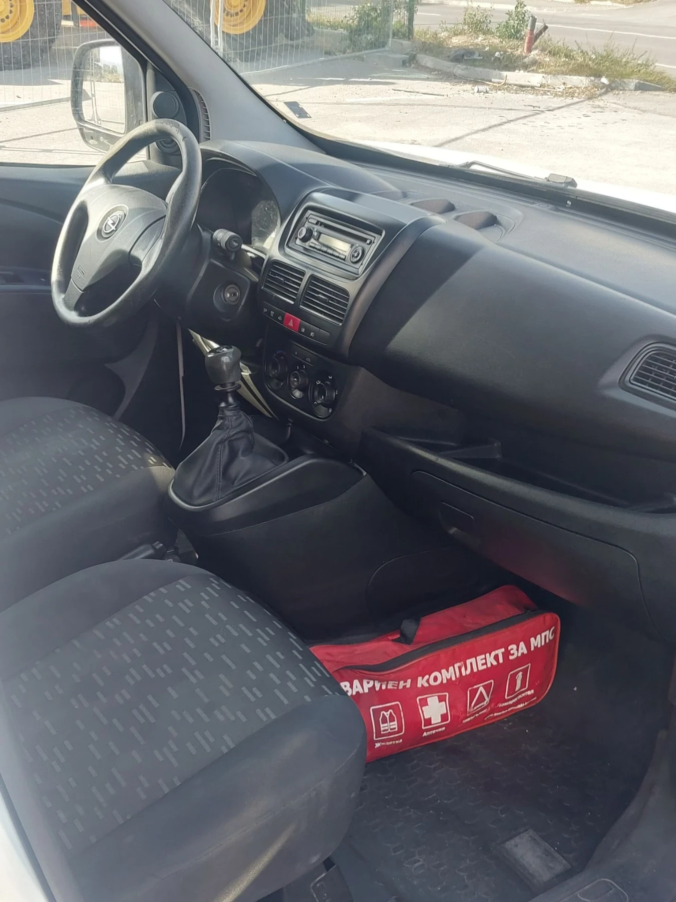Opel Combo 1.4 бензин-макси, снимка 10 - Автомобили и джипове - 56413052