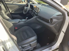 Toyota C-HR 2.0 HEV GR SPORT 4X4 PREMIERE EDITION, снимка 15