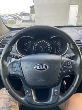Kia Sorento 2.0d 7-  | Mobile.bg    15