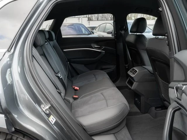 Audi SQ8 E-TRON/ QUATTRO/ LIFT/ MATRIX/ B&O/ HEAD UP/ 22/   | Mobile.bg   16