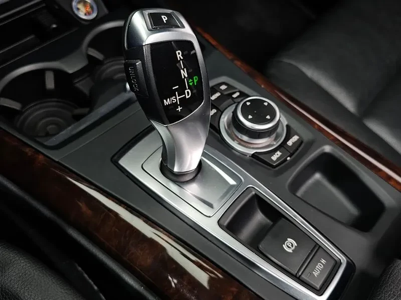 BMW X5 xDrive 30D - изображение 9