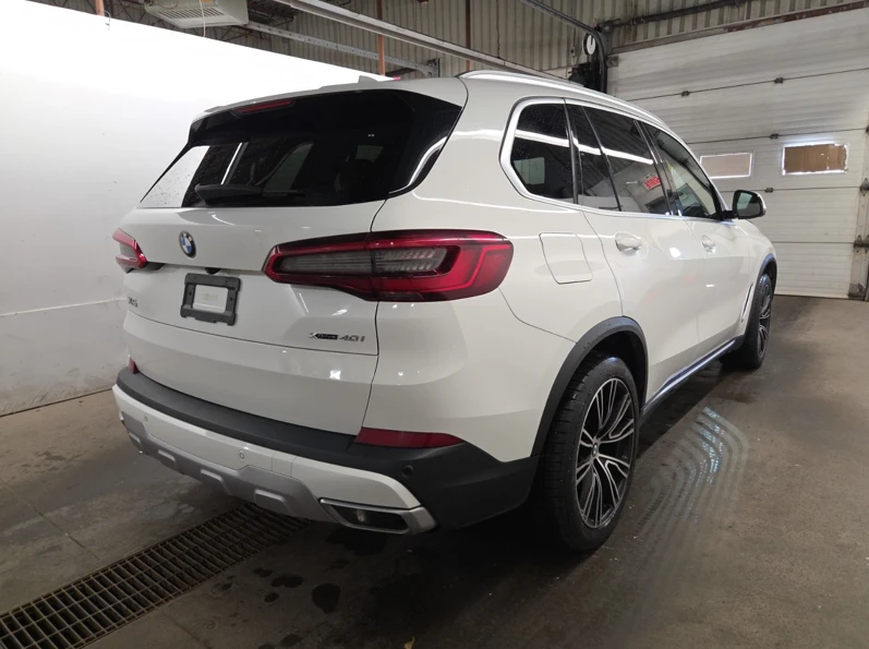 BMW X5 40i CARFAX, снимка 3 - Автомобили и джипове - 54820497