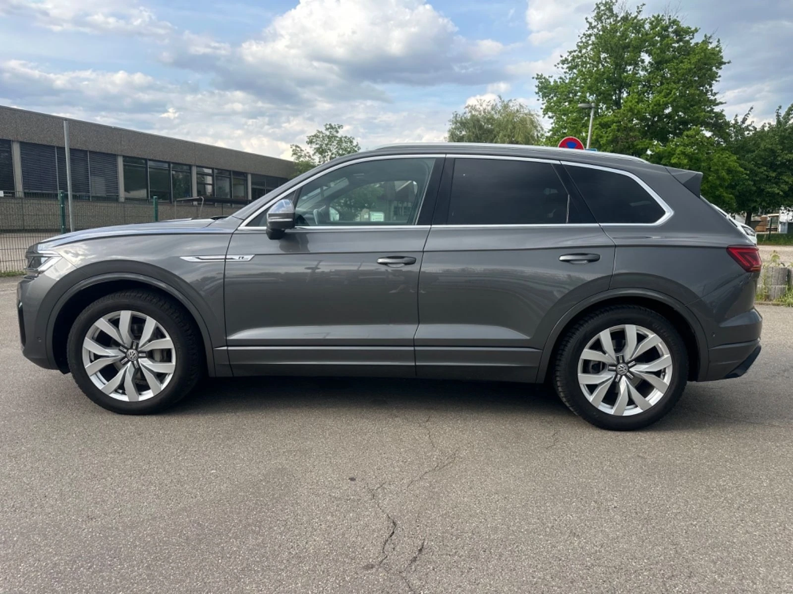 VW Touareg * 3.0TDI* 4MOTION* R-LINE* LED* NAVI*  - изображение 3