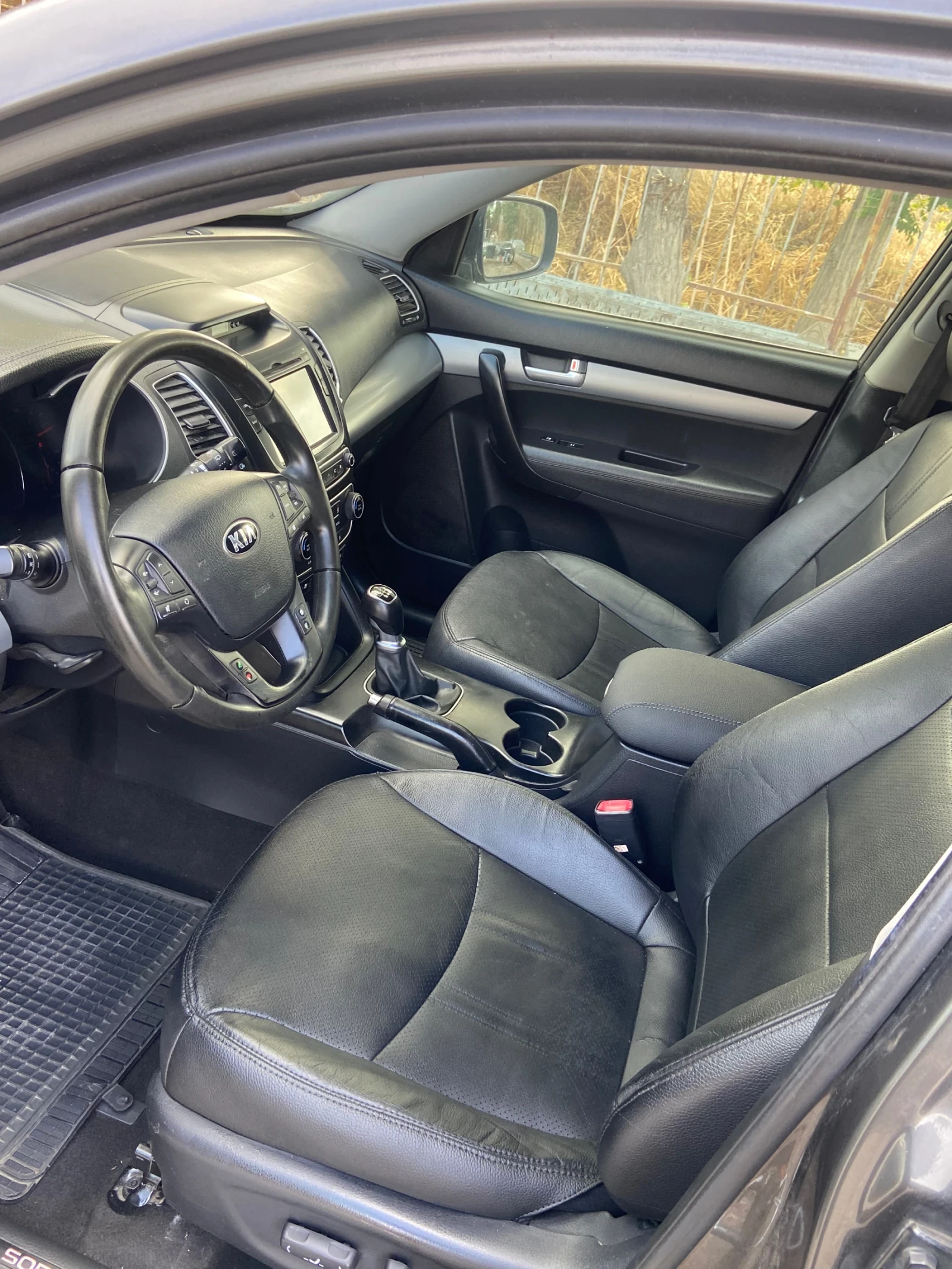 Kia Sorento 2.0d 7-МЕСТНА  - изображение 7