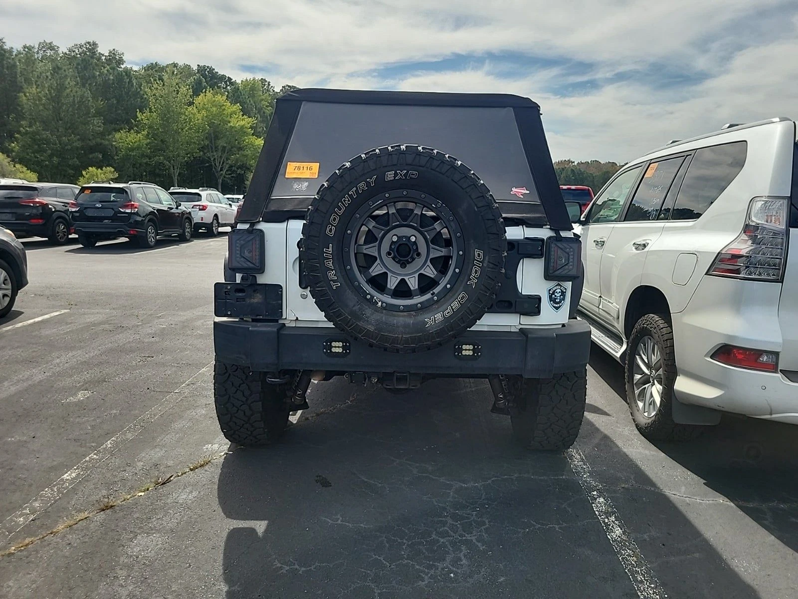 Jeep Wrangler Unlimited Sahara - изображение 3