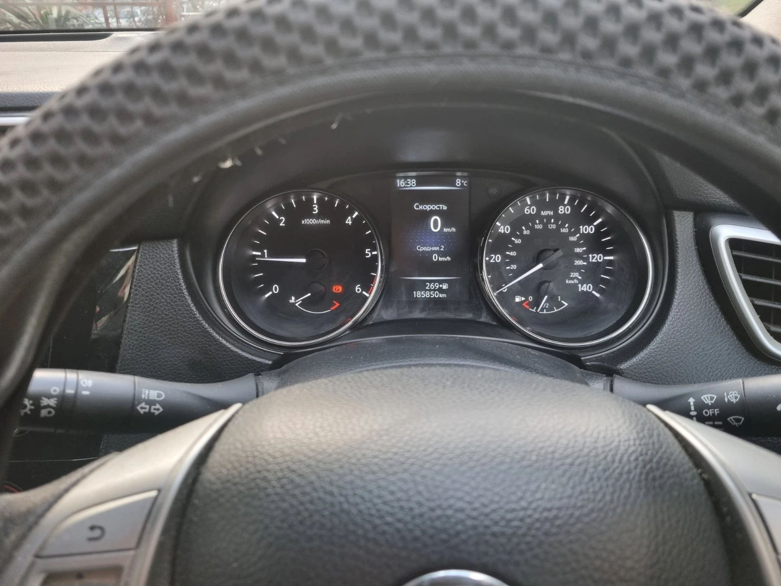 Nissan Qashqai 1.5 dCi, снимка 5 - Автомобили и джипове - 53896814