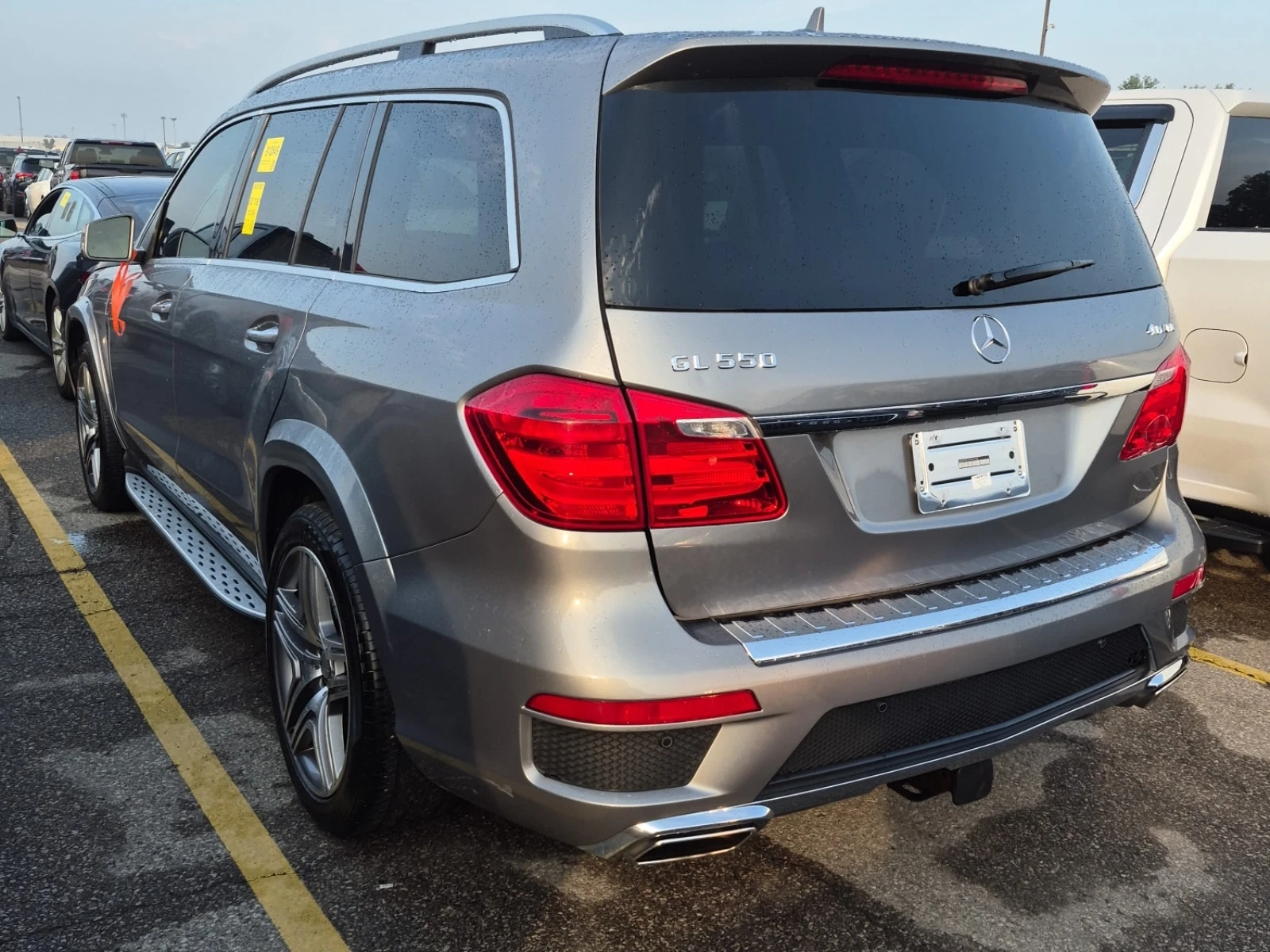 Mercedes-Benz GL 550 * CARFAX * ОПЦИЯ ЗА ФИНАНСИРАНЕ , снимка 15 - Автомобили и джипове - 55980443