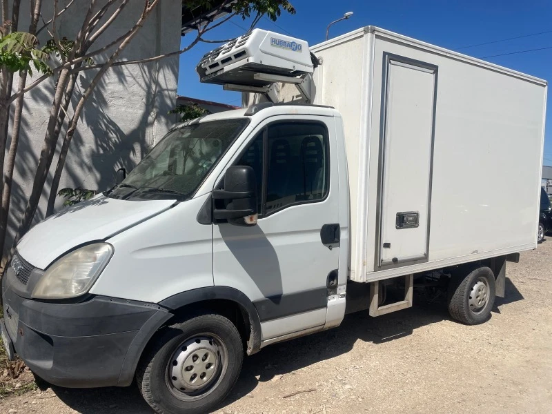 Iveco 35c11 Хладилен Десен Волан, снимка 4 - Бусове и автобуси - 44778366