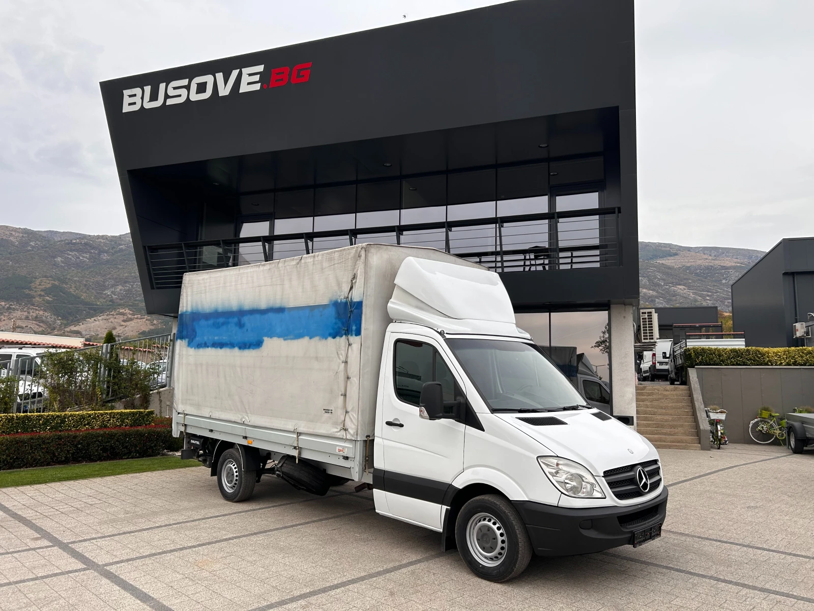 Mercedes-Benz Sprinter 319 CDI Клима 4.25м. Падащ борд , снимка 1