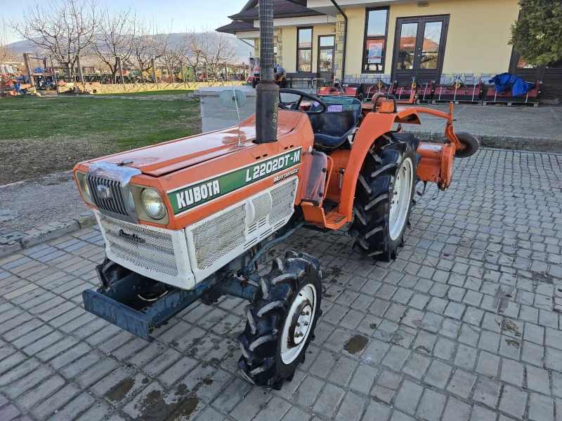 Трактор Kubota L2202 DT, снимка 2 - Селскостопанска техника - 48367198