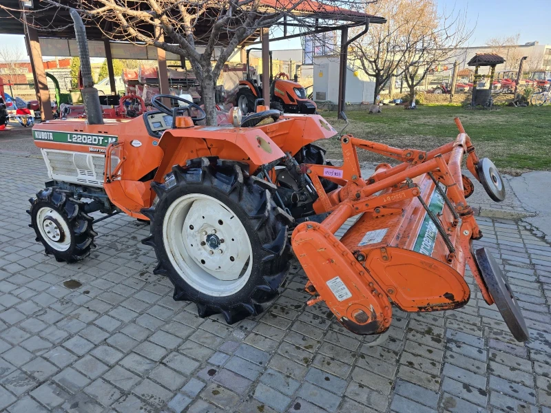 Трактор Kubota L2202 DT, снимка 3 - Селскостопанска техника - 48367198