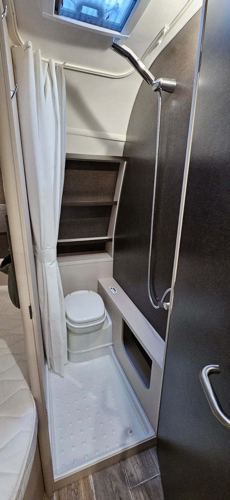 �������� Dethleffs 565 FMK �������� | Mobile.bg � ����������� 15