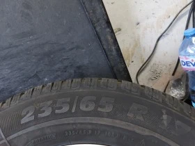 Гуми Зимни 235/65R17, снимка 7