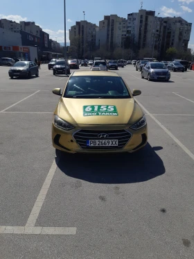 Hyundai Elantra седан, снимка 1