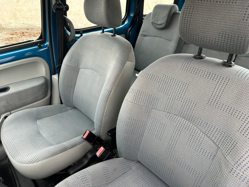 Renault Kangoo 1.6, снимка 13 - Автомобили и джипове - 46665044