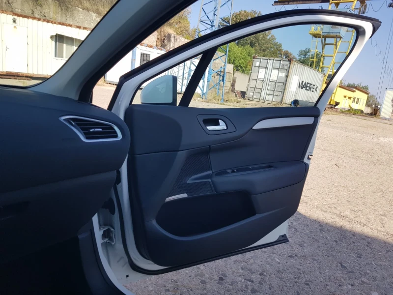 Citroen C4, снимка 10 - Автомобили и джипове - 47148352