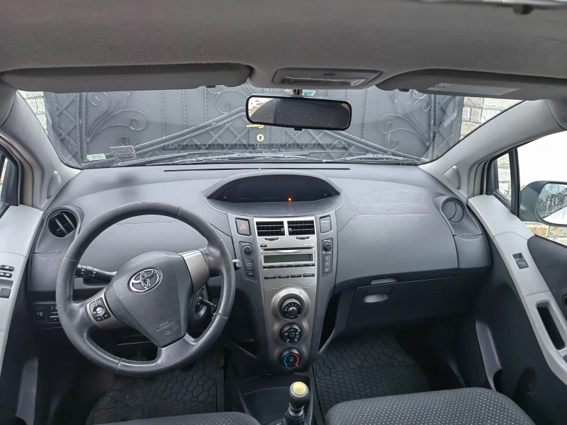 Toyota Yaris 1.4D4d/Facelift-6ск, снимка 9 - Автомобили и джипове - 47958312