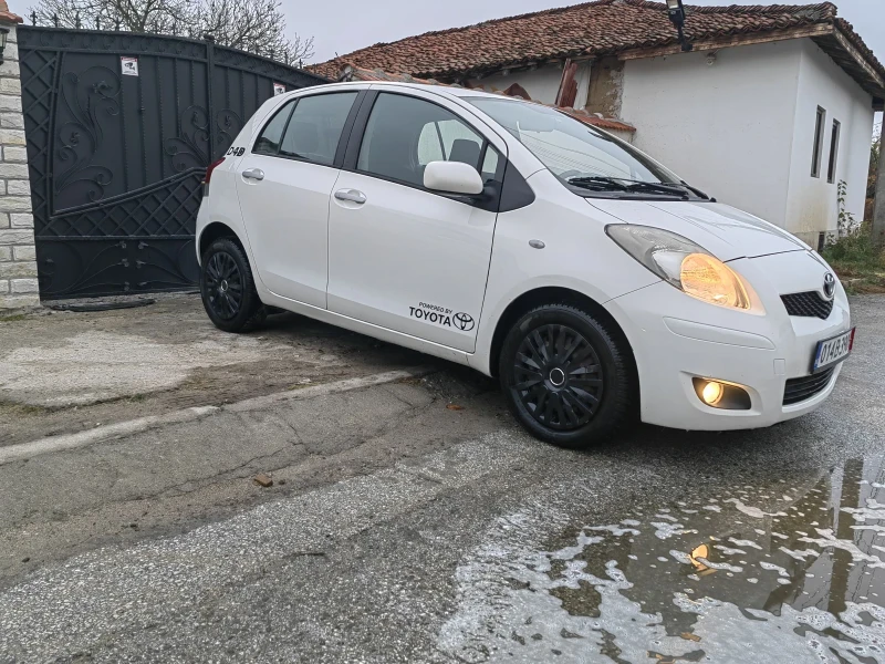 Toyota Yaris 1.4D4d/Facelift-6ск, снимка 3 - Автомобили и джипове - 47958312