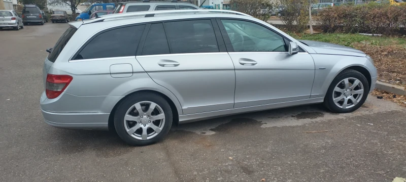 Mercedes-Benz C 200, снимка 4 - Автомобили и джипове - 48229860