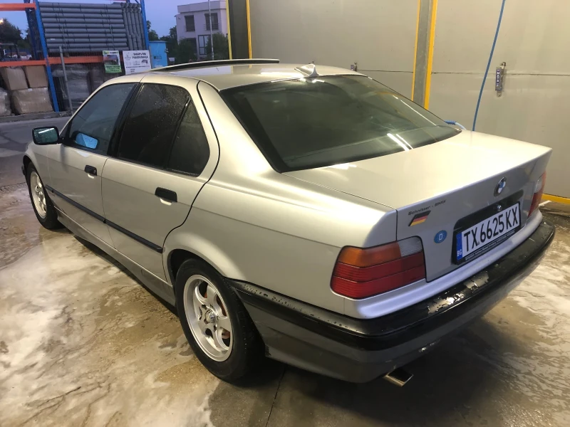 BMW 318, снимка 4 - Автомобили и джипове - 48409493