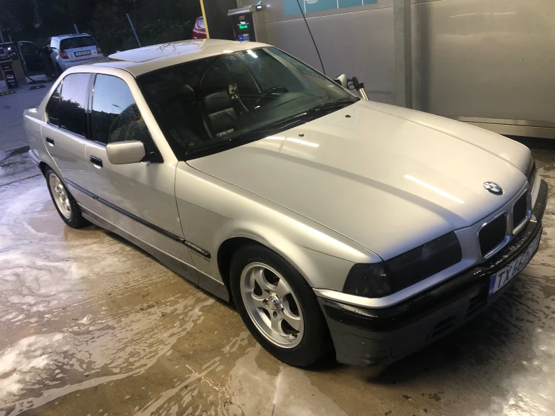 BMW 318, снимка 3 - Автомобили и джипове - 48409493