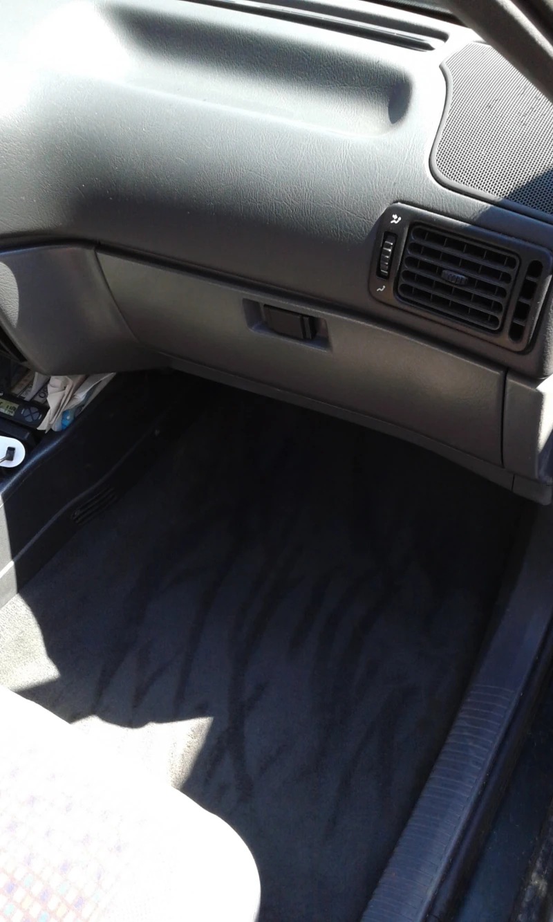 Renault 19 1993, снимка 3 - Автомобили и джипове - 51962770