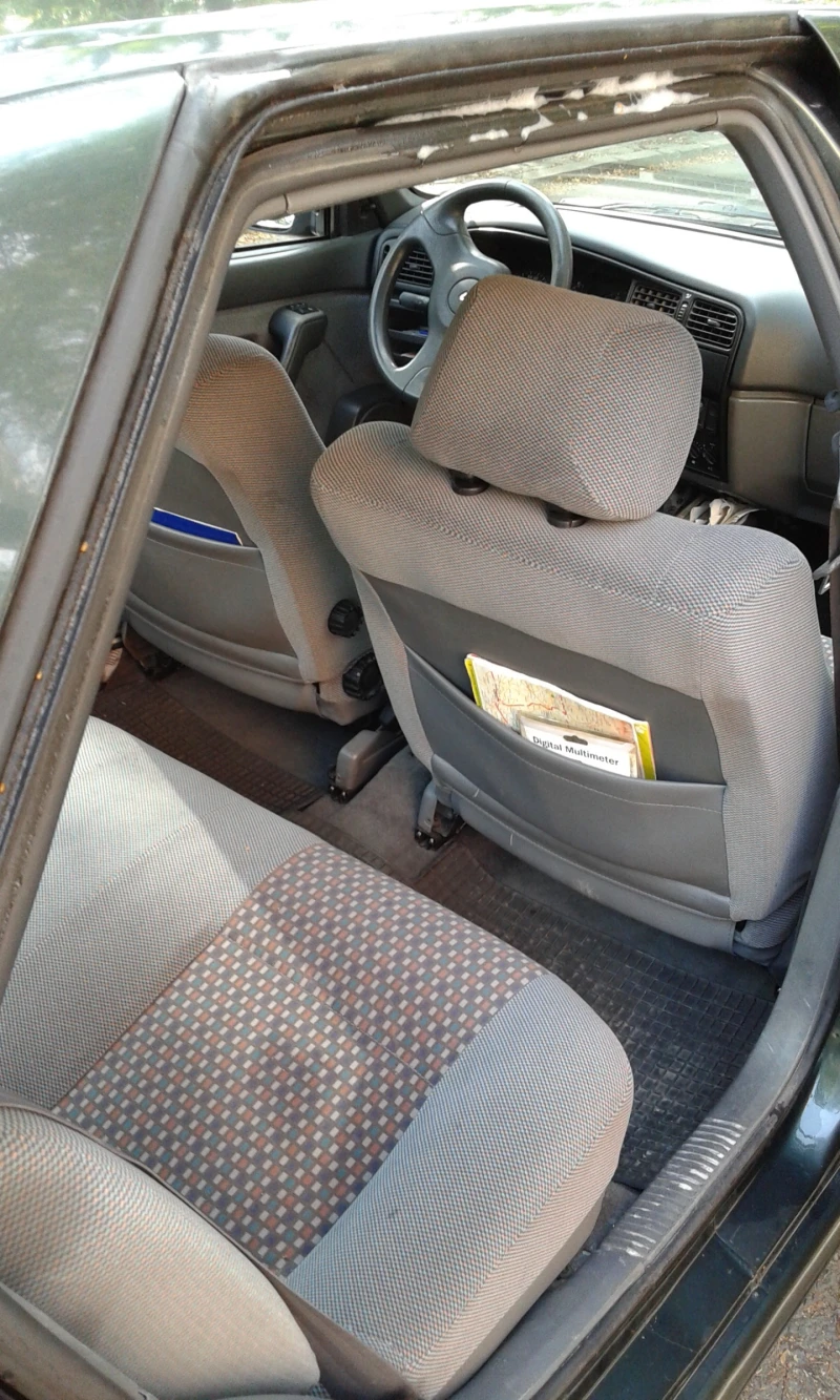 Renault 19 1993, снимка 8 - Автомобили и джипове - 51962770