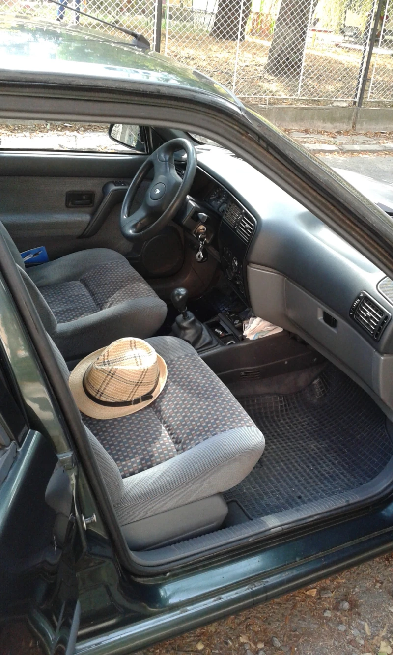 Renault 19 1993, снимка 9 - Автомобили и джипове - 51962770