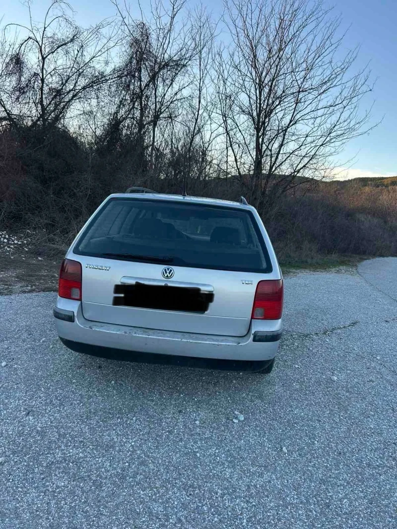 VW Passat, снимка 3 - Автомобили и джипове - 52260890