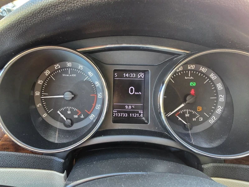 Skoda Superb ELEGANCE/4X4/AUTO/PANORAMA, снимка 16 - Автомобили и джипове - 52691194