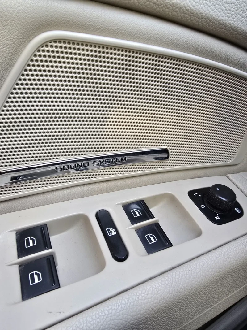 Skoda Superb ELEGANCE/4X4/AUTO/PANORAMA, снимка 17 - Автомобили и джипове - 52691194