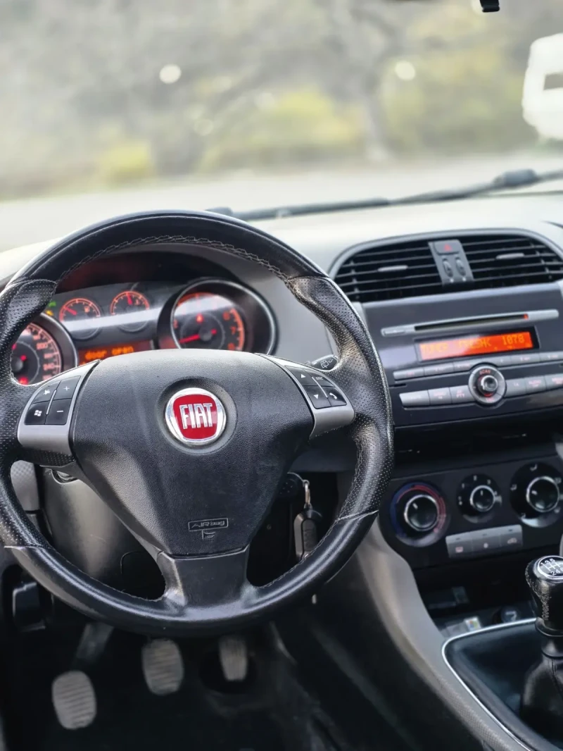 Fiat Bravo 1.4* 90* Панорама, снимка 13 - Автомобили и джипове - 52832095