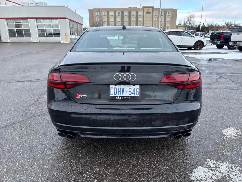 Audi S8 * Plus * CARFAX * БЕЗ ПЪРВОНАЧАЛНА ВНОСКА, снимка 4 - Автомобили и джипове - 52973102