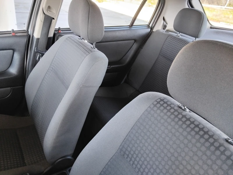 Opel Astra 1, 6, снимка 7 - Автомобили и джипове - 53096130