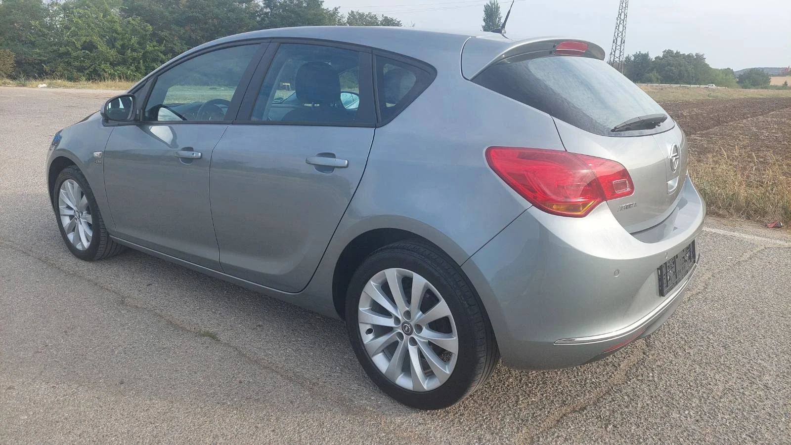 Opel Astra 1.4 T Active - изображение 5