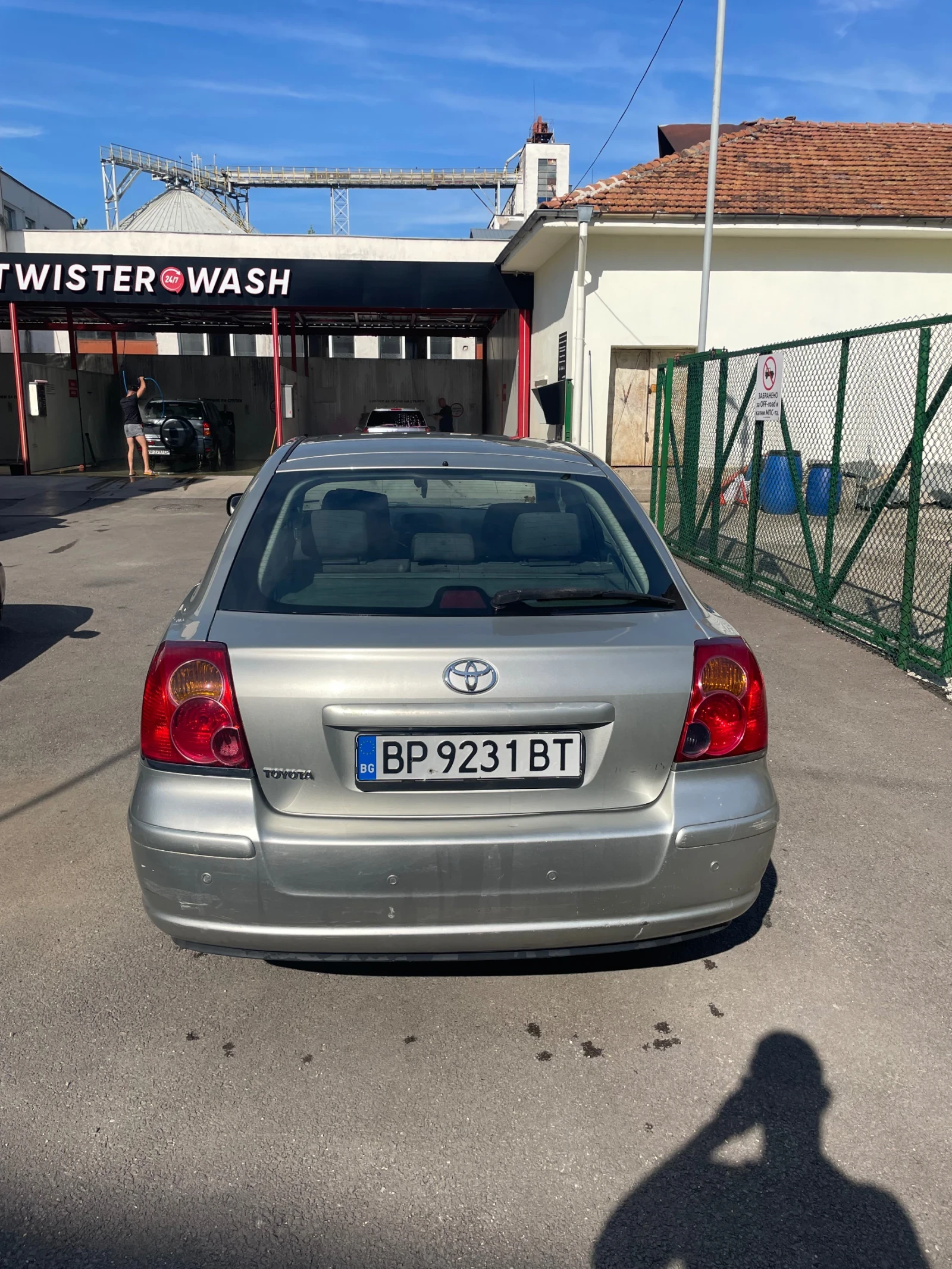 Toyota Avensis  - изображение 2