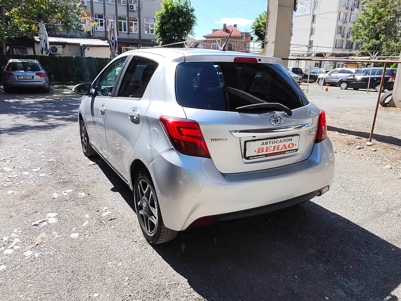 Toyota Yaris 1, 0i - изображение 5