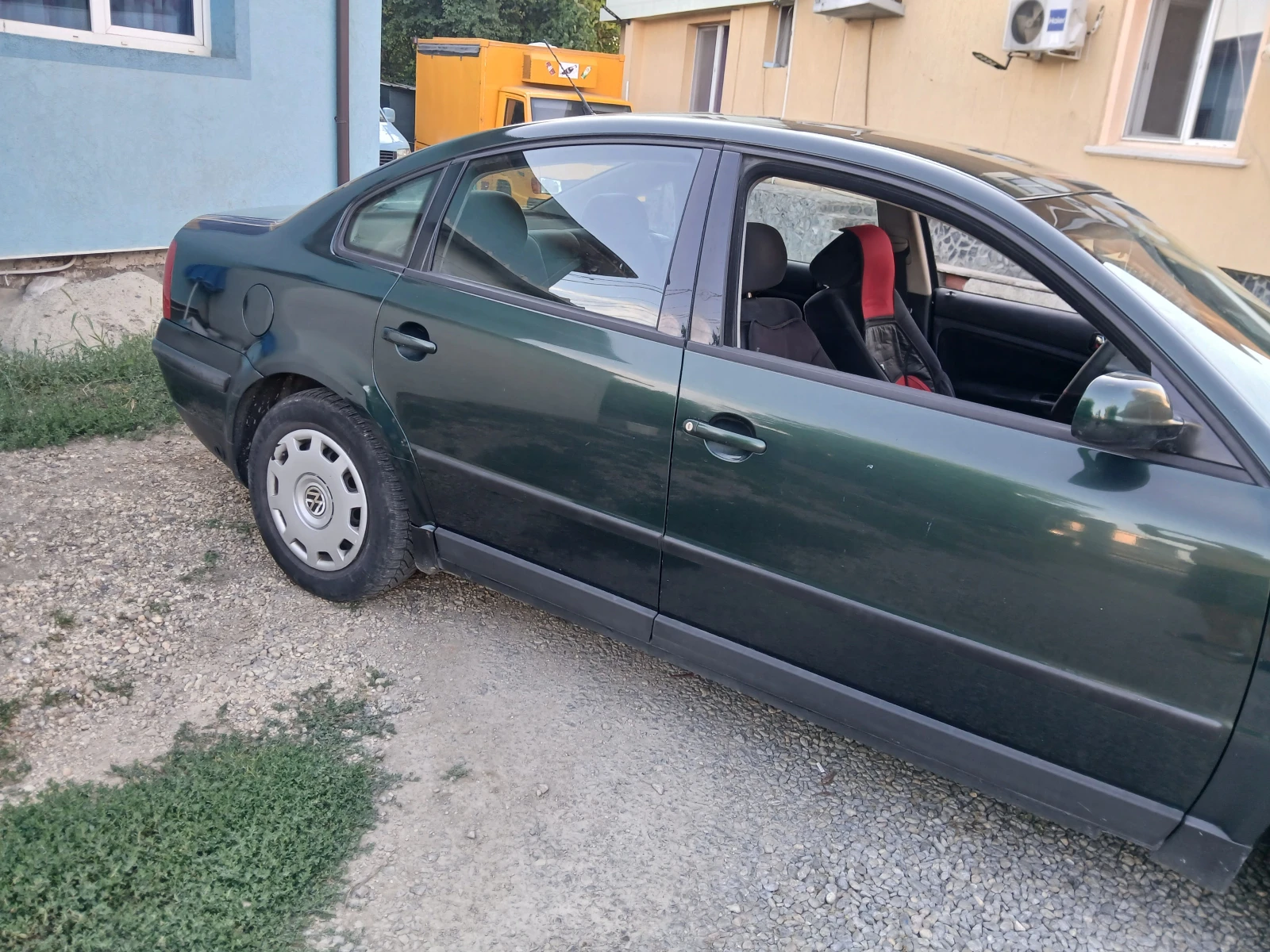 VW Passat 1.6газ клима  гаражен  - изображение 4