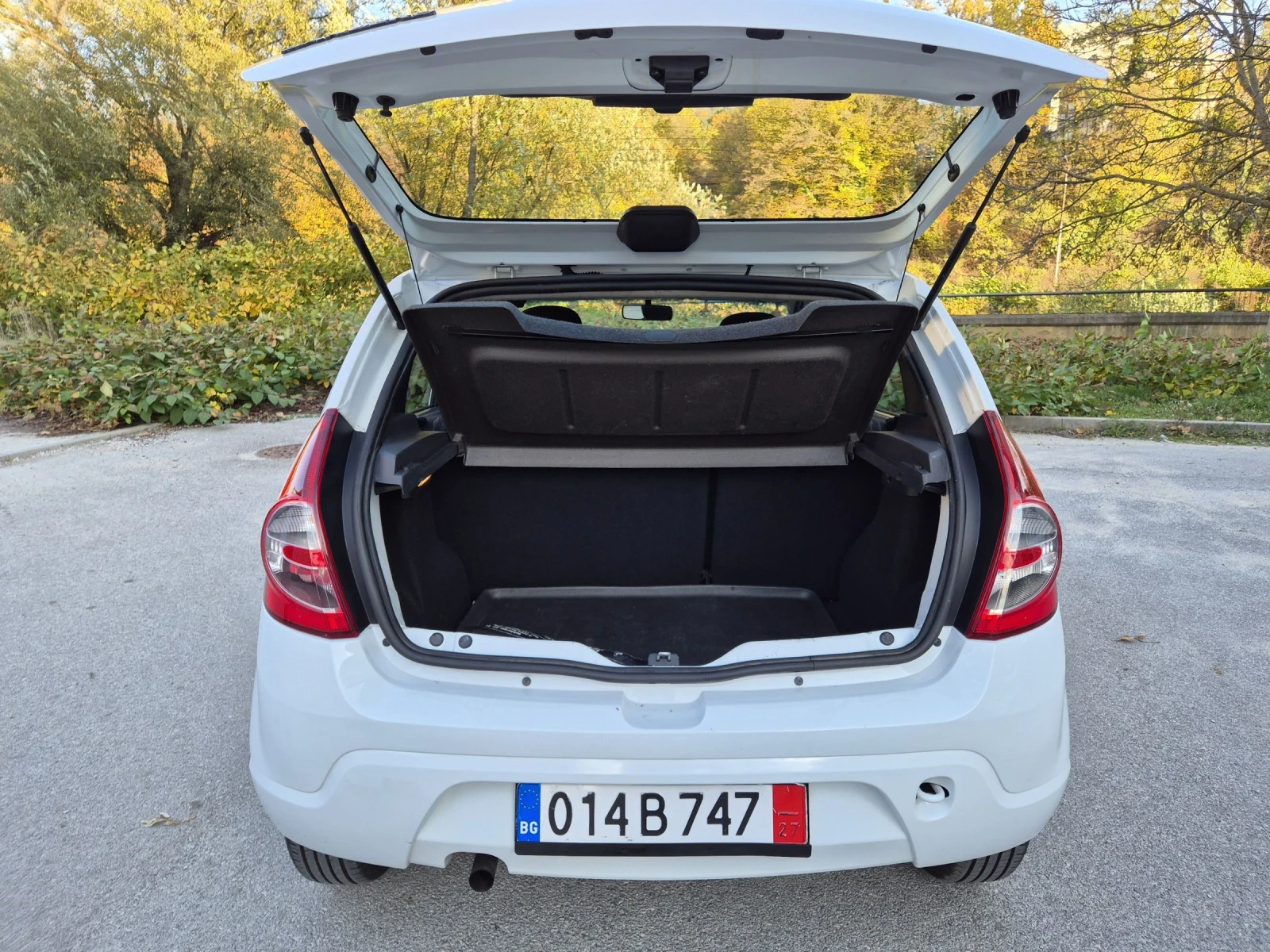 Dacia Sandero 1.2i 143000km Климатик | Mobile.bg — изображение 15