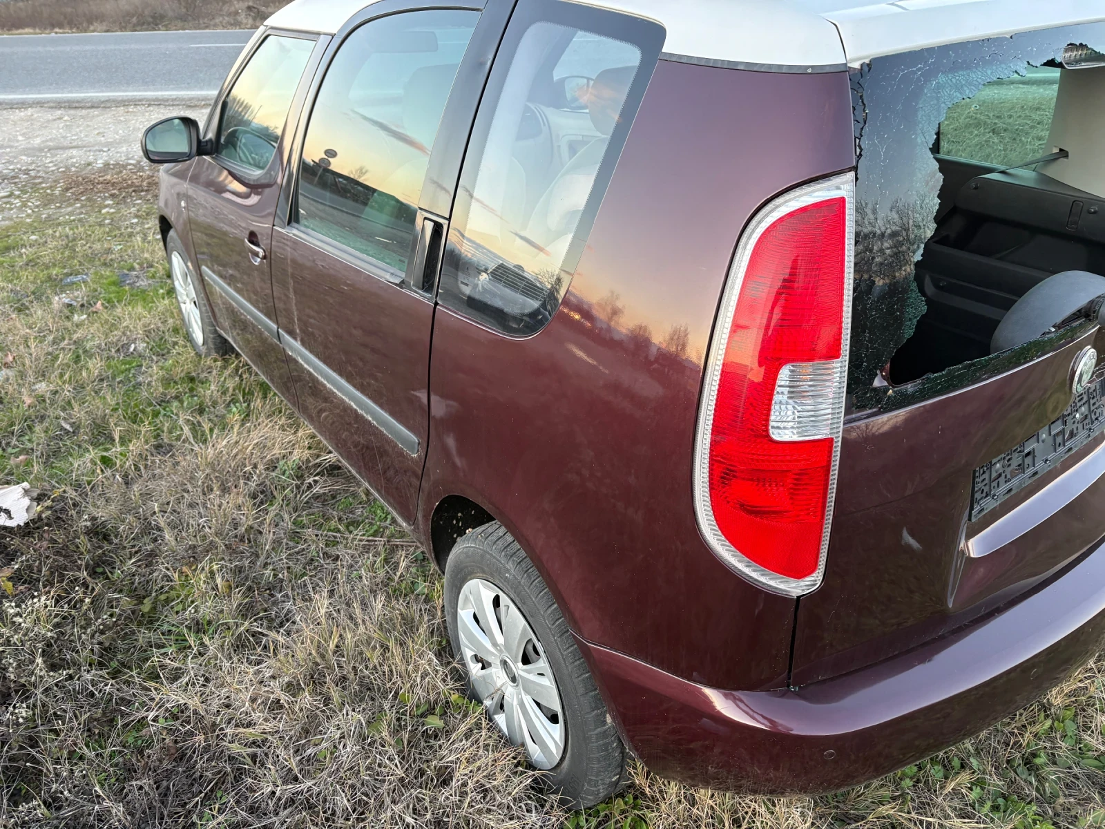 Skoda Roomster 1.6 TDI 105 �� ������� ����������� ���������� | Mobile.bg � ����������� 4