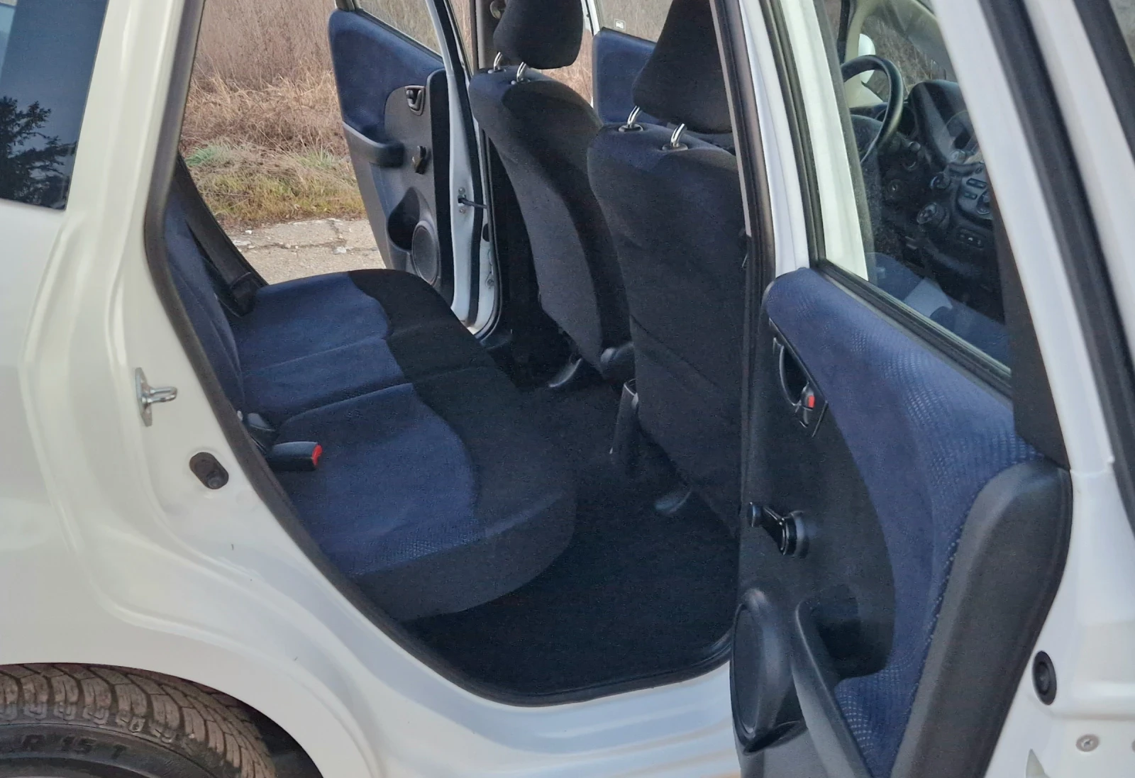 Honda Jazz 1.2i 90�� 2012� ���� | Mobile.bg � ����������� 12