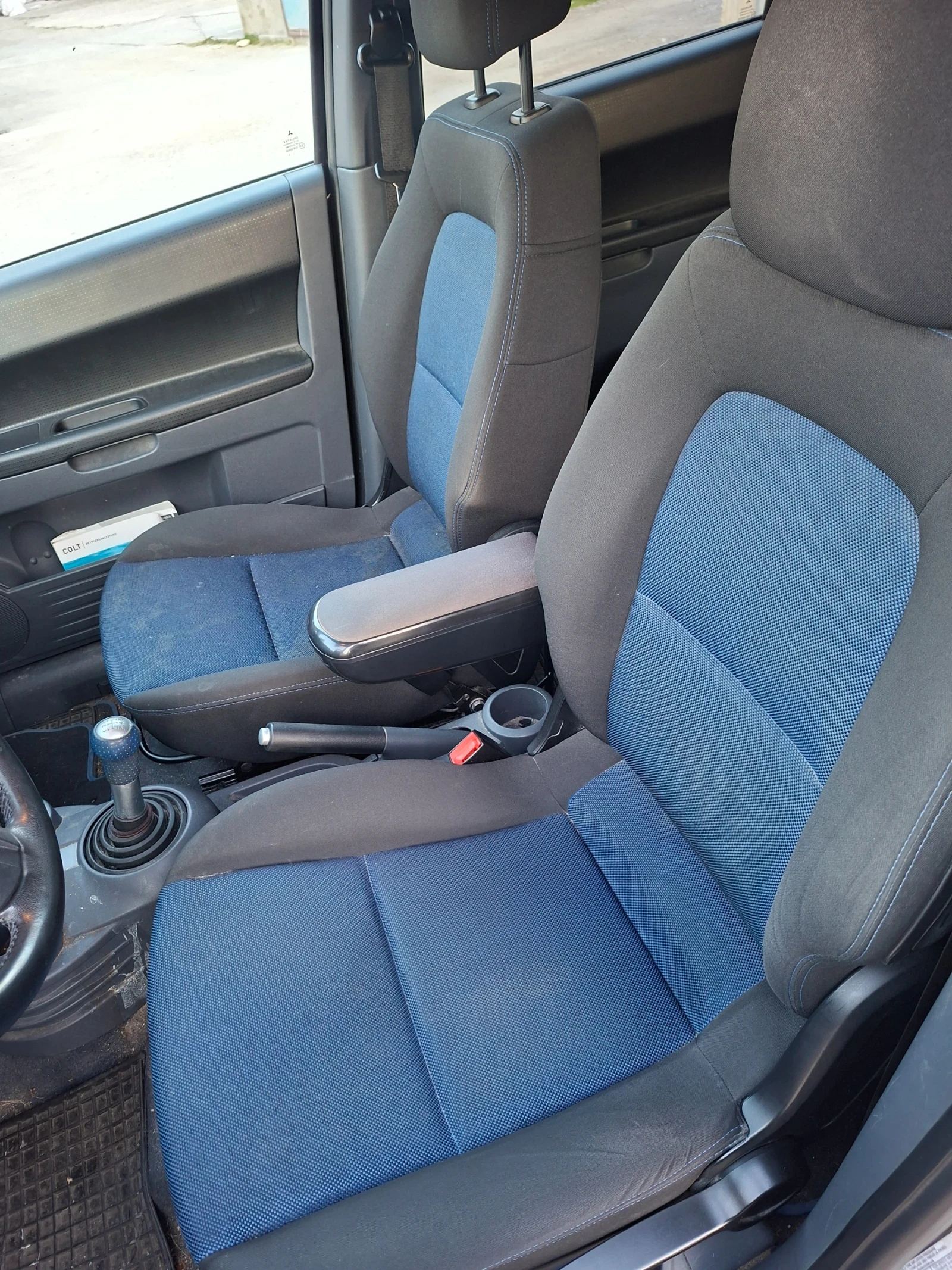 Mitsubishi Colt 1.3  95 к.с 4цилиндъра  - изображение 9