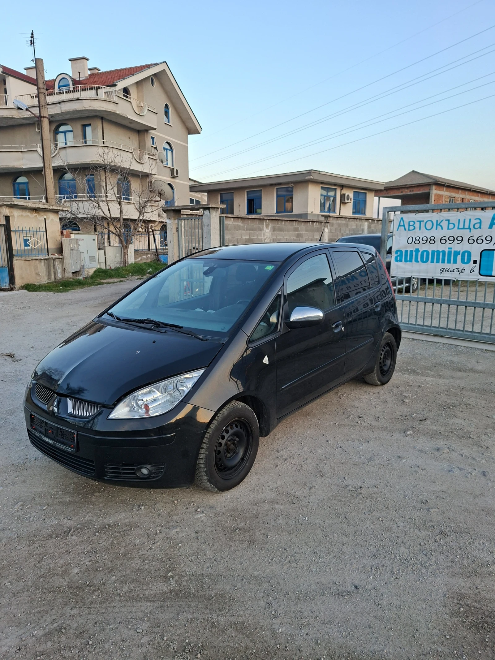 Mitsubishi Colt 1.3  95 к.с 4цилиндъра  - изображение 2