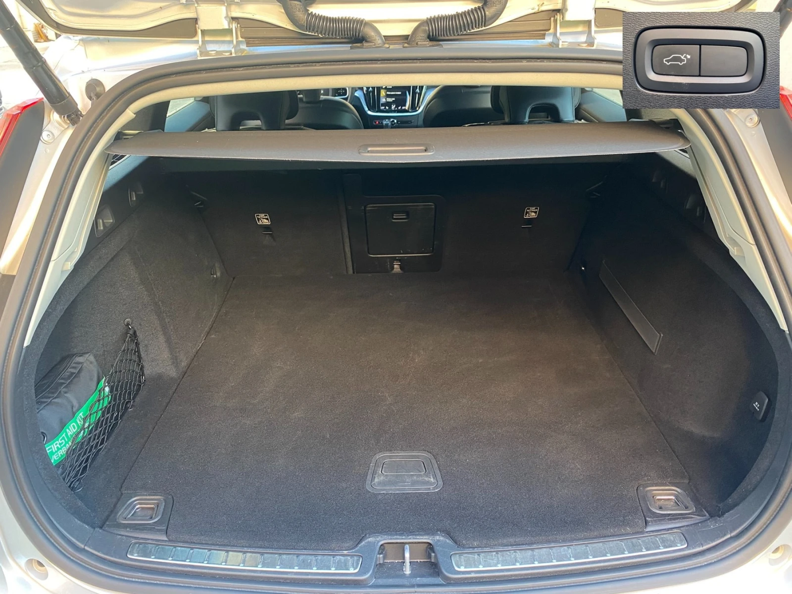 Volvo V60 T4/ Geartronic/ Momentum Pro, снимка 13 - Автомобили и джипове - 54017781