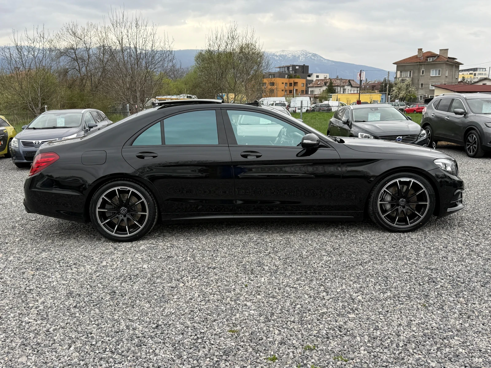 Mercedes-Benz S 500 4MATIC/designo/360/Burmester/Full Led/Панорама/EU6, снимка 3 - Автомобили и джипове - 54445545