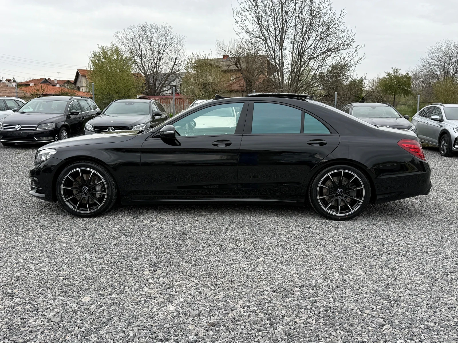 Mercedes-Benz S 500 4MATIC/designo/360/Burmester/Full Led/Панорама/EU6, снимка 4 - Автомобили и джипове - 54445545