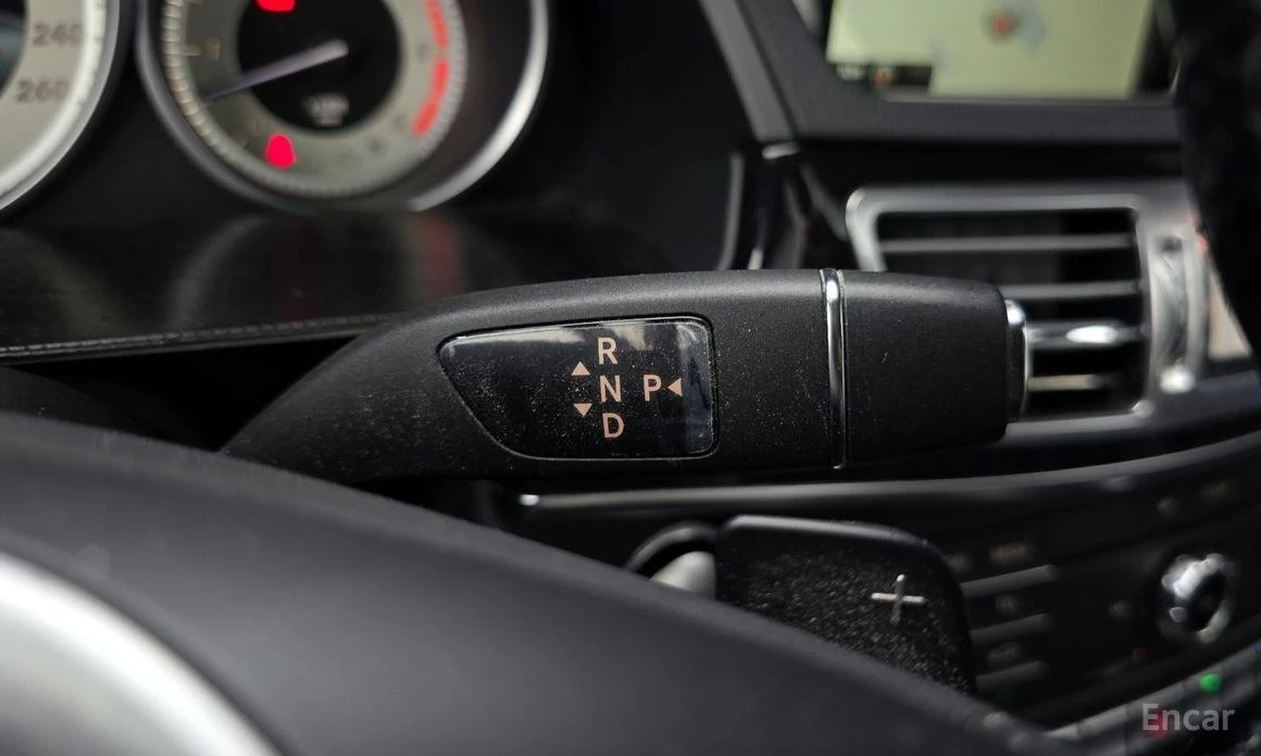 Mercedes-Benz E 350, снимка 9 - Автомобили и джипове - 54460230